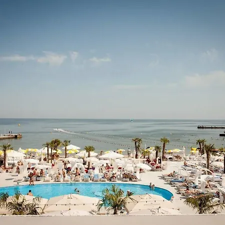 Cosy Modern In Arkadia Apartment *