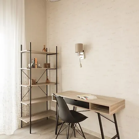 Cosy Modern In Arkadia Odessa