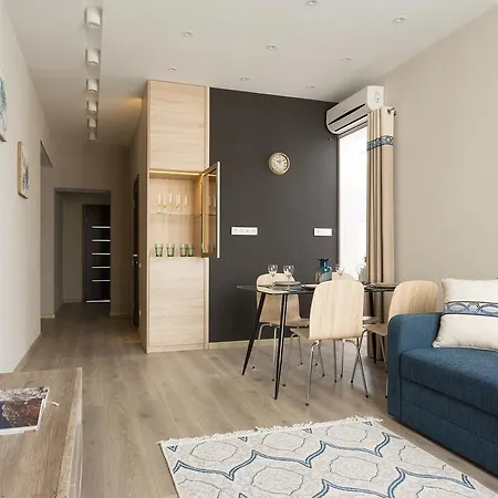 Cosy Modern In Arkadia * Odesa